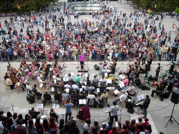 Атрактивен пърформанс събира 200 музиканти за Деня на Дунава